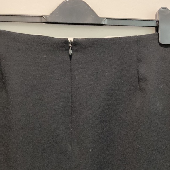 Aritzia Jax Black Slit Pencil Skirt 10 - Picture 9 of 11